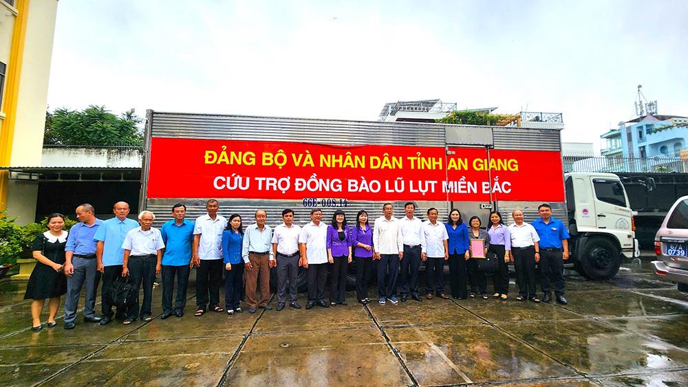 Chuyến công tác được Ban Thường vụ Tỉnh ủy giao cho Ban Thường trực UBMTTQVN tỉnh chủ trì, phối hợp Tập đoàn Sao Mai thực hiện.